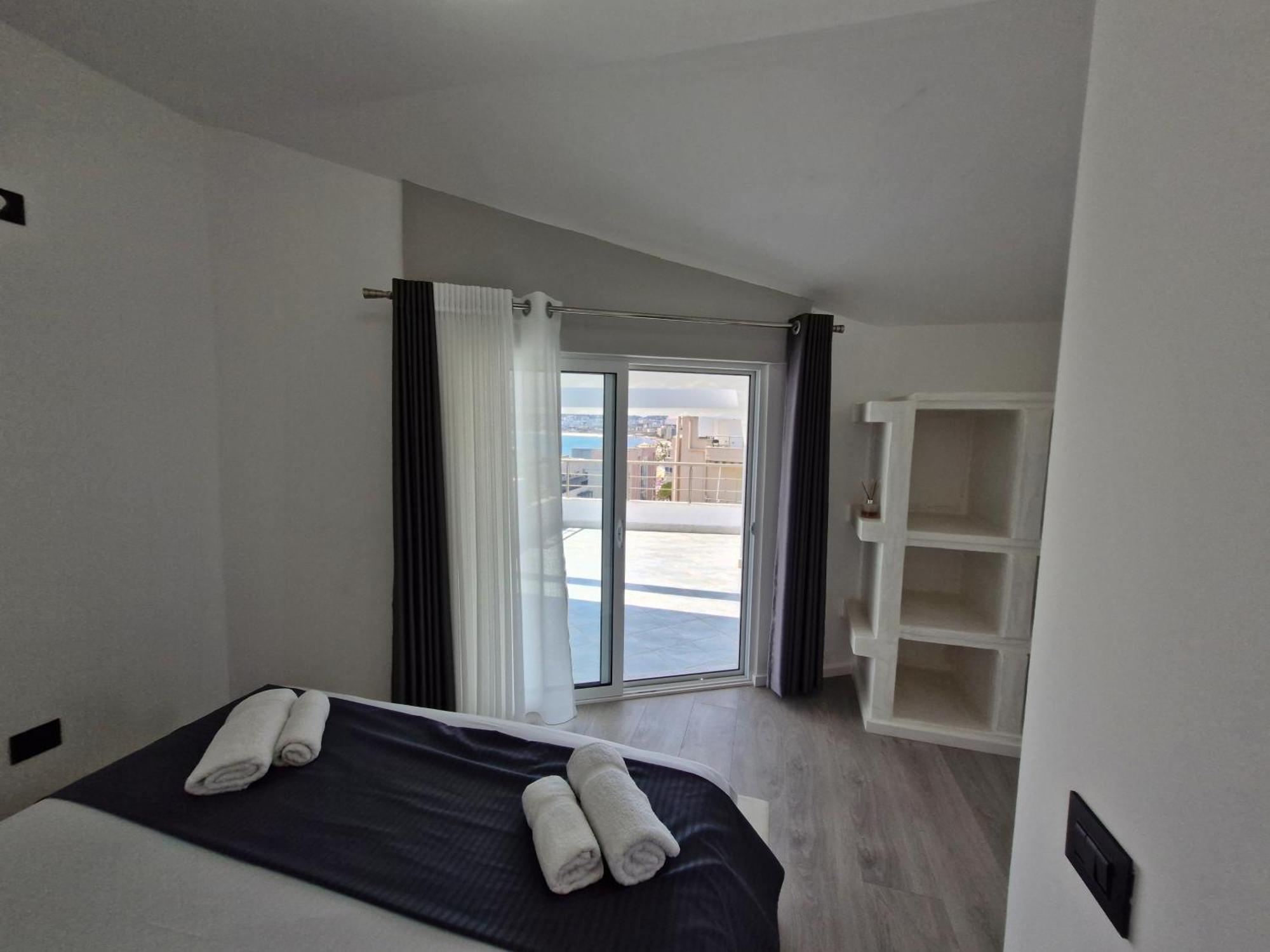 Luxury Penthouse Villa Durres Bagian luar foto